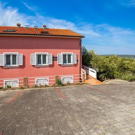 公寓 2 Bedroom Stunning In