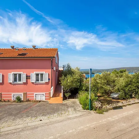 2 Bedroom Stunning In Apartmán